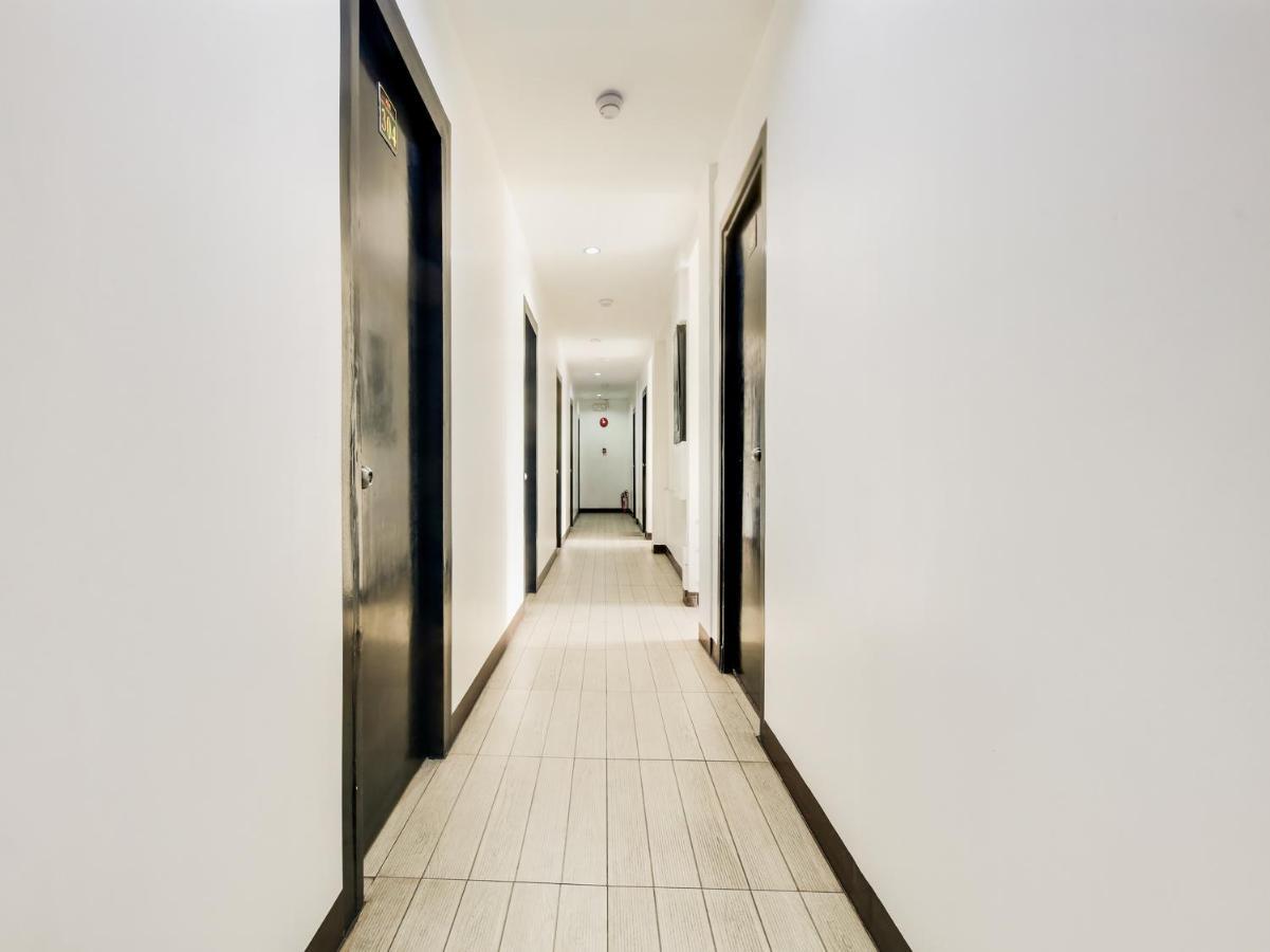 مانيلا Oyo 895 Golden Majestic Pension Inn المظهر الخارجي الصورة