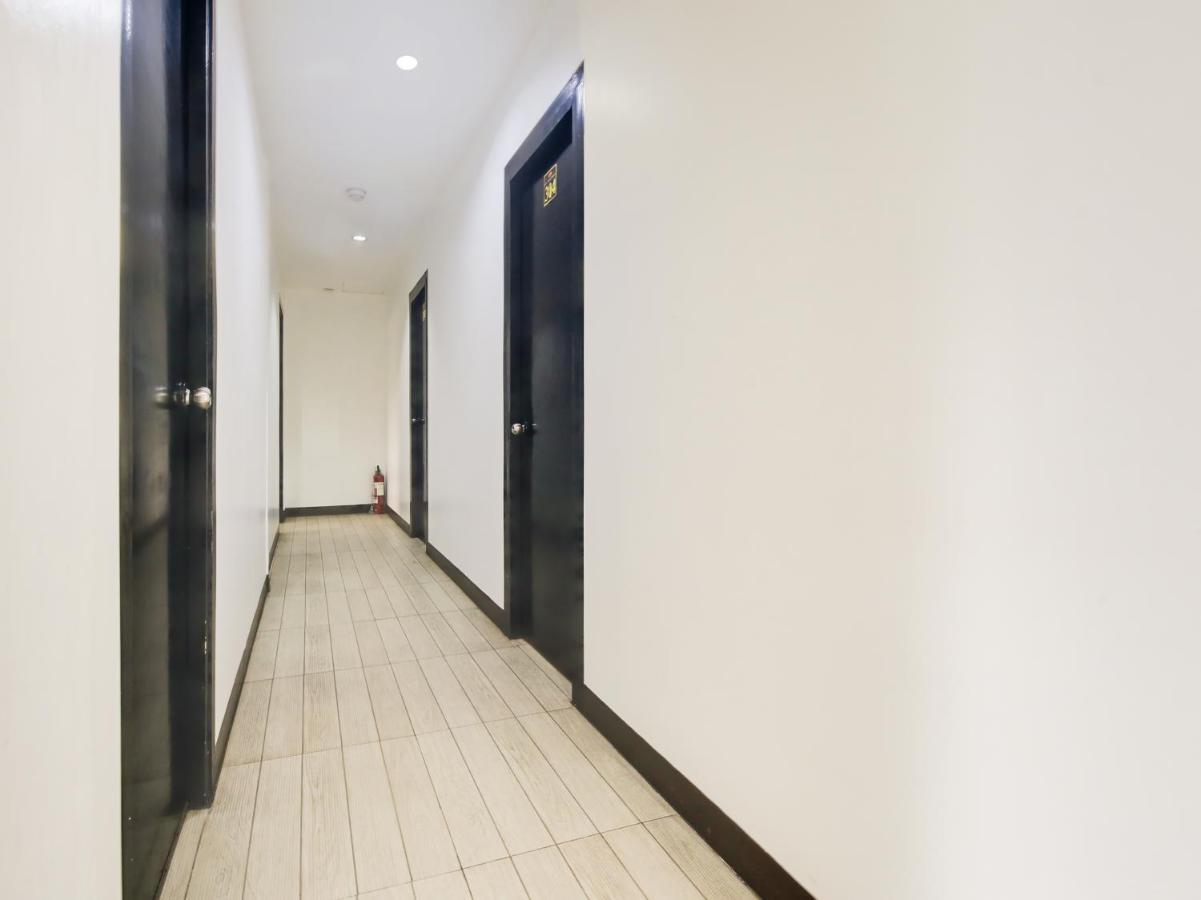 مانيلا Oyo 895 Golden Majestic Pension Inn المظهر الخارجي الصورة