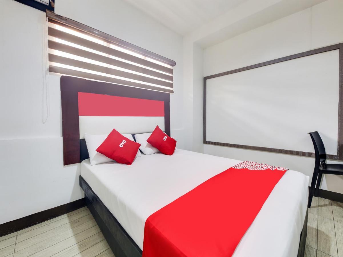 مانيلا Oyo 895 Golden Majestic Pension Inn المظهر الخارجي الصورة